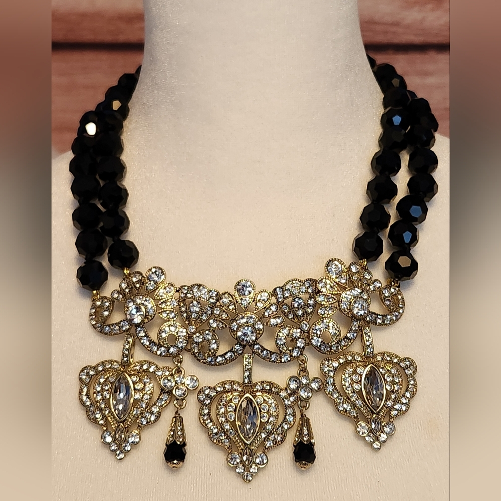HEIDI DAUS Regal Rapture Petite 3 station Necklace very desirable